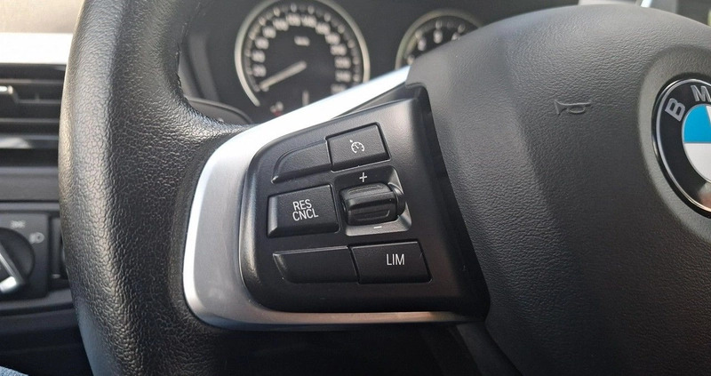 BMW X1 cena 107900 przebieg: 49122, rok produkcji 2021 z Swarzędz małe 352